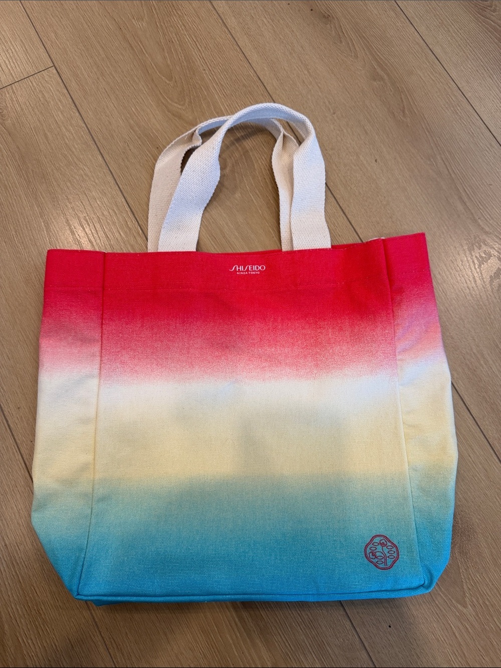 SHISEIDO Ginza Tokyo Limited Edition Ombre Beach Tote